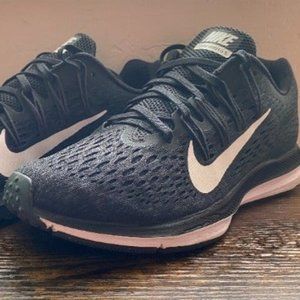 Nike Air Zoom Winflo 5 Black White